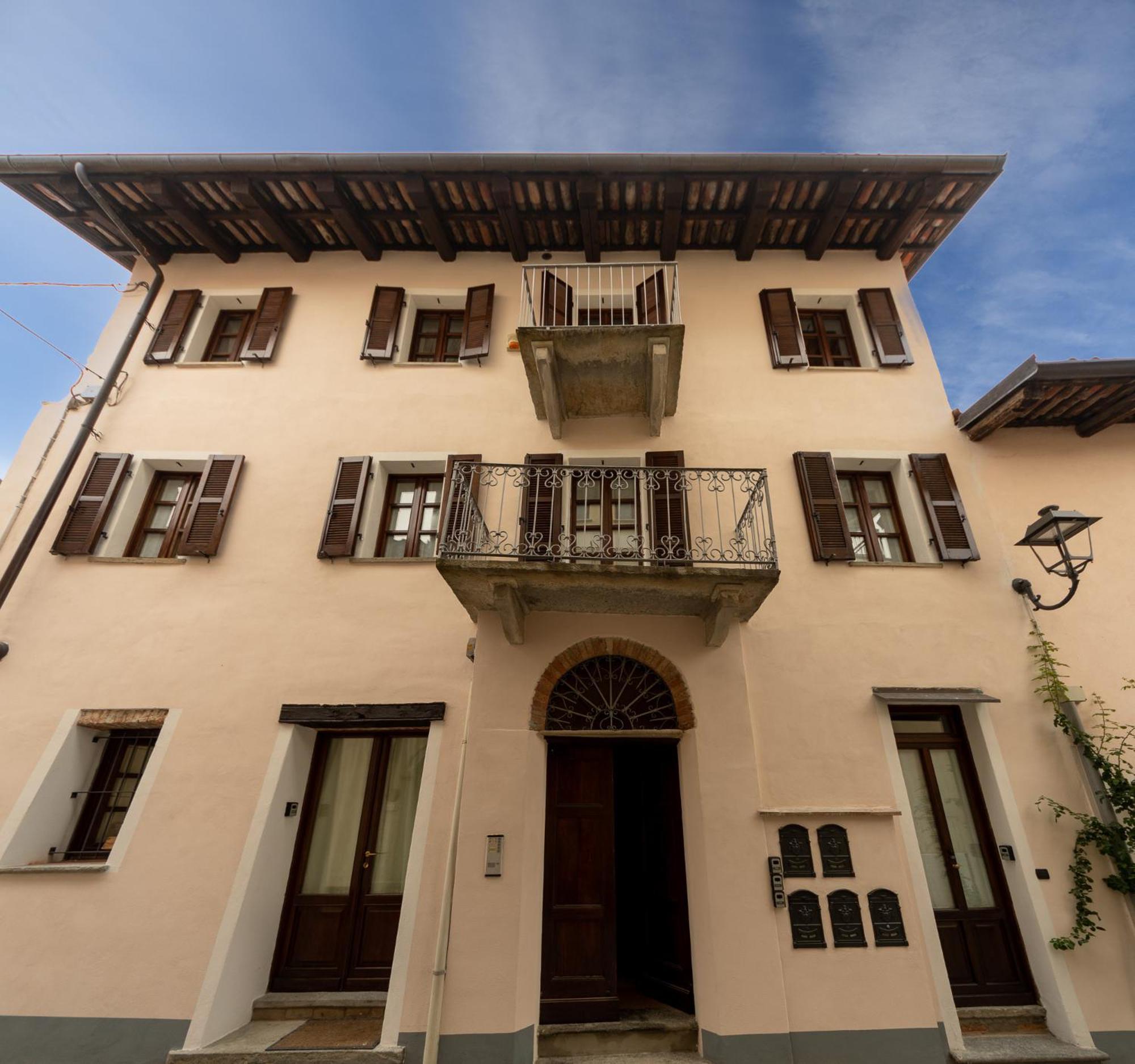 Apartmán Peiragal La Morra Exteriér fotografie